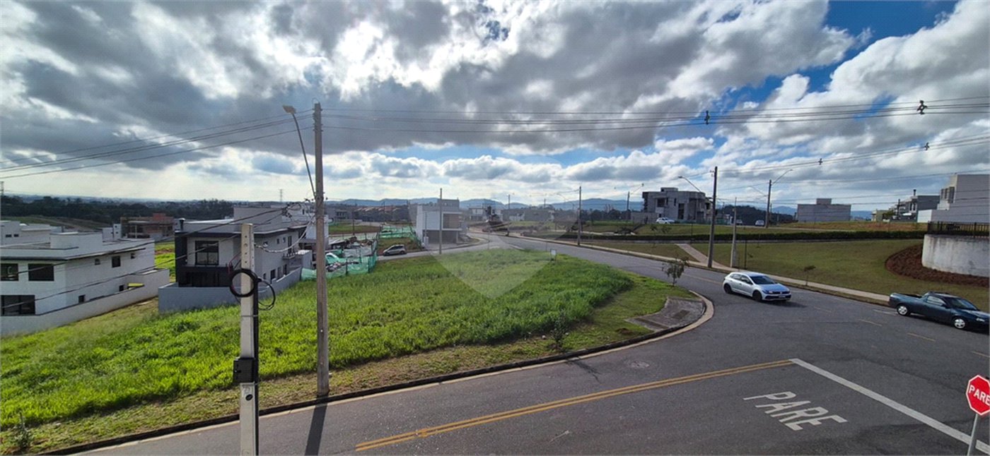 Terreno à venda com 3 suítes no condomínio Paradise Garden, Mogi das Cruzes - SP
