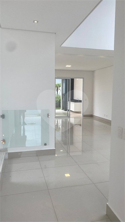 Casa à venda com 4 suítes no condomínio Chácara Ondina, Sorocaba - SP