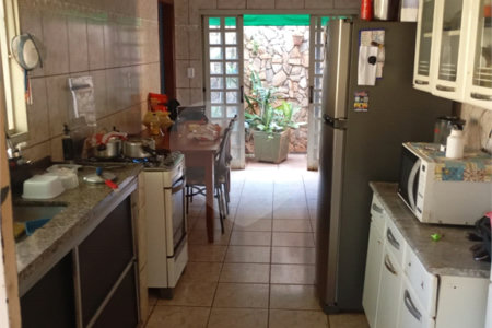 Casa à venda com 3 quartos em Jardim Alexandre Balbo, Ribeirão Preto, SP