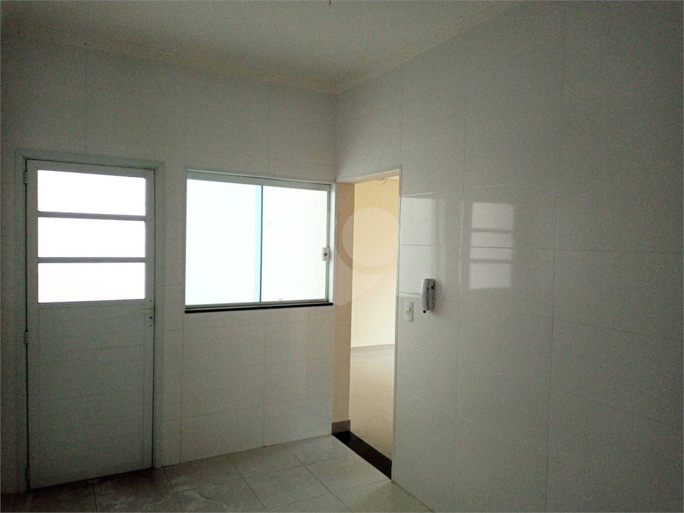 Casa à venda com 3 quartos, sendo 1 suíte, no condomínio Residencial Vila Primavera (zona Norte), São Paulo - SP