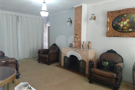 Casa de Vila à venda com 5 quartos, sendo 1 suíte,  em Alto da Boa Vista, São Paulo, SP