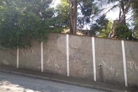 Casa à venda com 3 quartos, sendo 1 suíte,  em Vila Oliveira, Mogi das Cruzes, SP