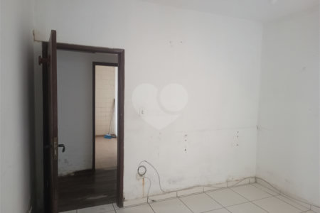 Casa Térrea à venda com 3 quartos, sendo 1 suíte,  em Campininha, São Paulo, SP