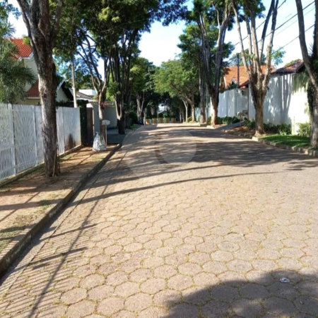 Casa à venda com 3 quartos, sendo 1 suíte,  em Bosque, Vinhedo, SP