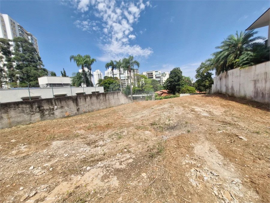 Terreno em rua fechada para Venda Alto da Boa Vista