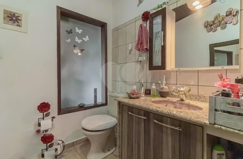 Sobrado espaçoso à venda com 220m² no Planalto Paulista