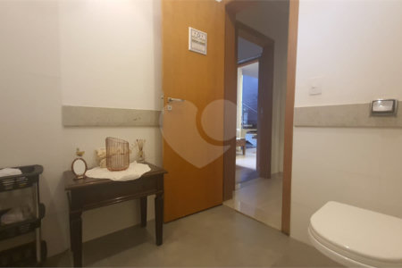 Casa no condomínio Damha II á venda!
