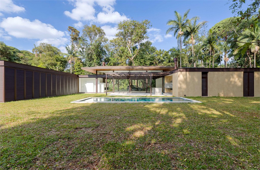Casa à venda com 5 suítes no condomínio Chácara Flora, São Paulo - SP