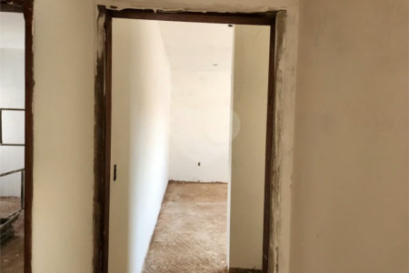 Casa à venda com 5 suítes em Residencial Olivio Benassi, Matão, SP