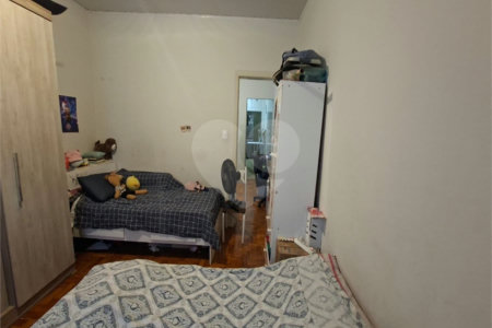 Casa Térrea à venda com 5 quartos, sendo 1 suíte, em Chora Menino, São Paulo, SP