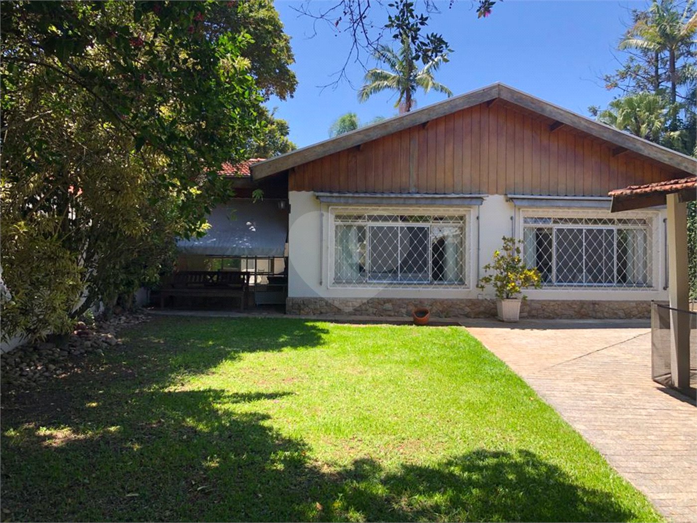 Casa Térrea à venda com 3 suítes em Jardim Petrópolis, São Paulo, SP