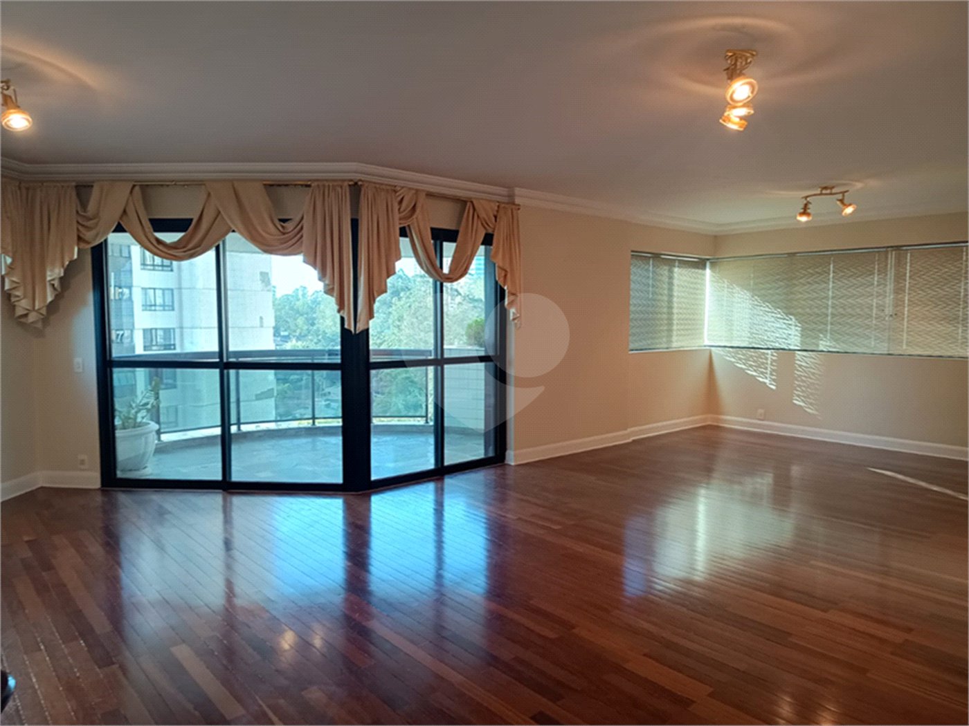 Apartamento à venda com 4 suítes em Paraíso do Morumbi, São Paulo, SP