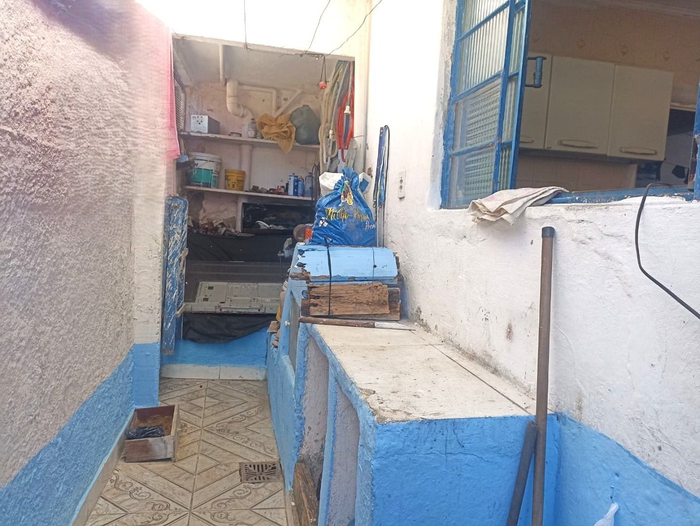 Casa com 2 dormitórios à venda, 244 m² por R$ 460.000,00 - Parque Bitaru - São Vicente/SP