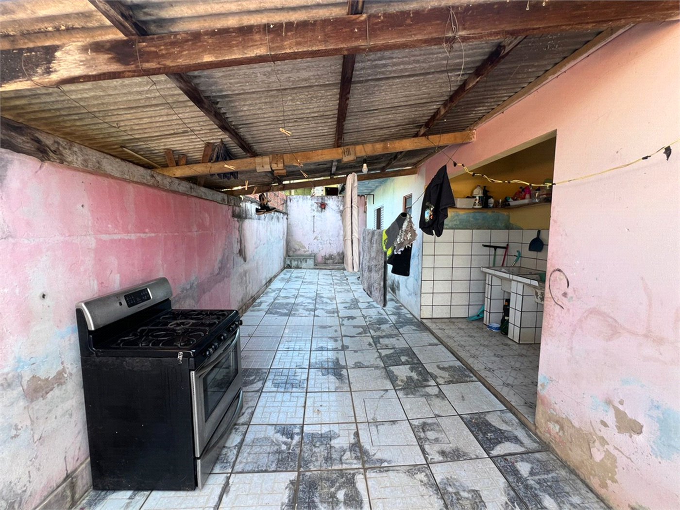 Casa à venda com 2 quartos em Jardim Leonel, Itapetininga, SP