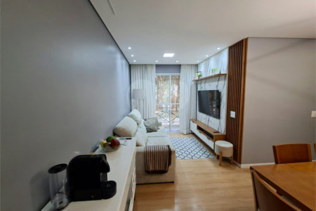 Apartamento à venda com 3 quartos, sendo 1 suíte,  em Jardim das Vertentes, São Paulo, SP
