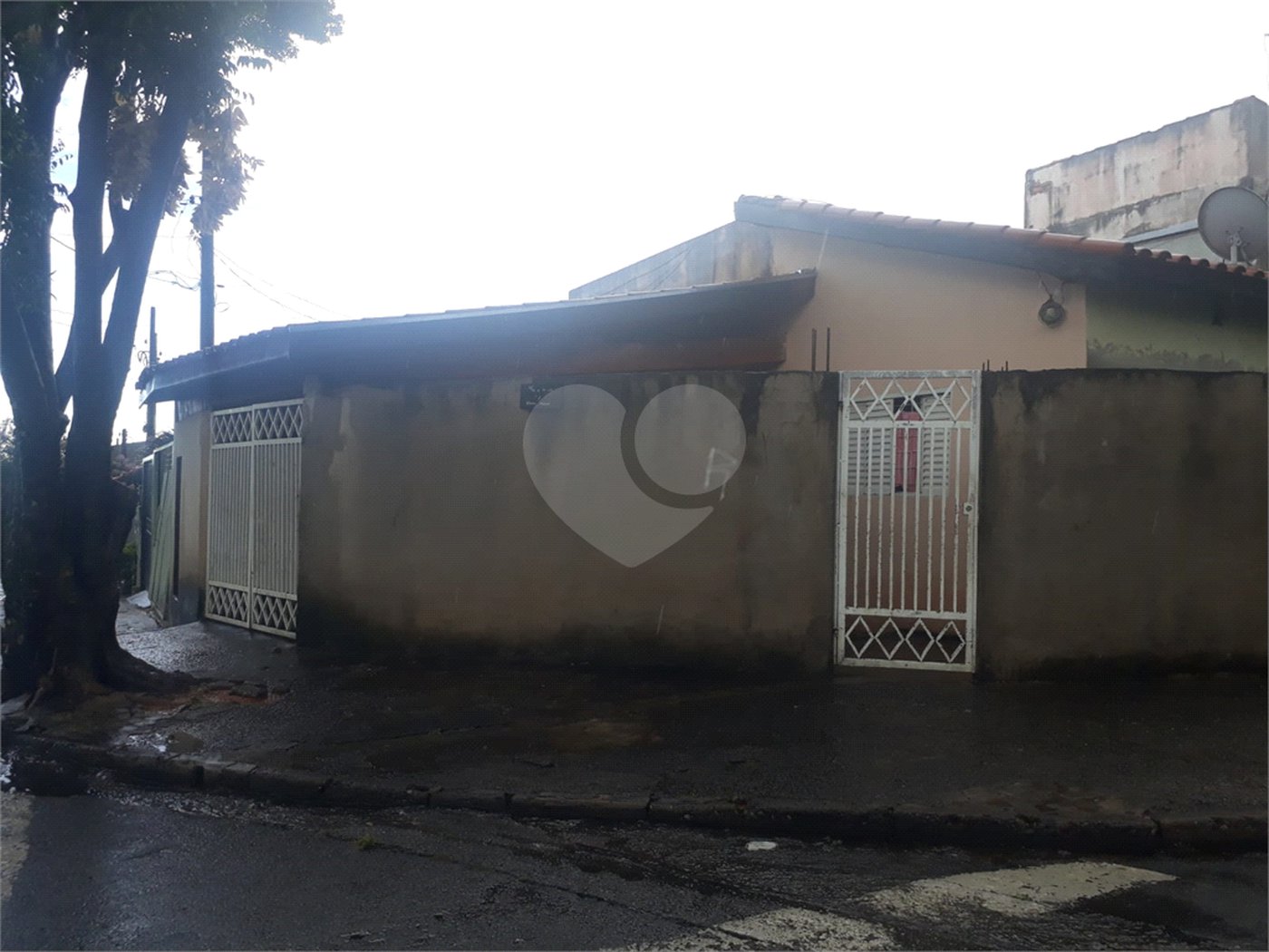 Casa de Vila à venda com 4 quartos, sendo 1 suíte,  em Jardim Morada do Sol, Indaiatuba, SP