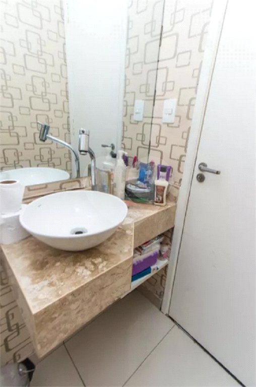 Sobrado à venda com 3 quartos, sendo 1 suíte, em Vila Nivi, São Paulo, SP