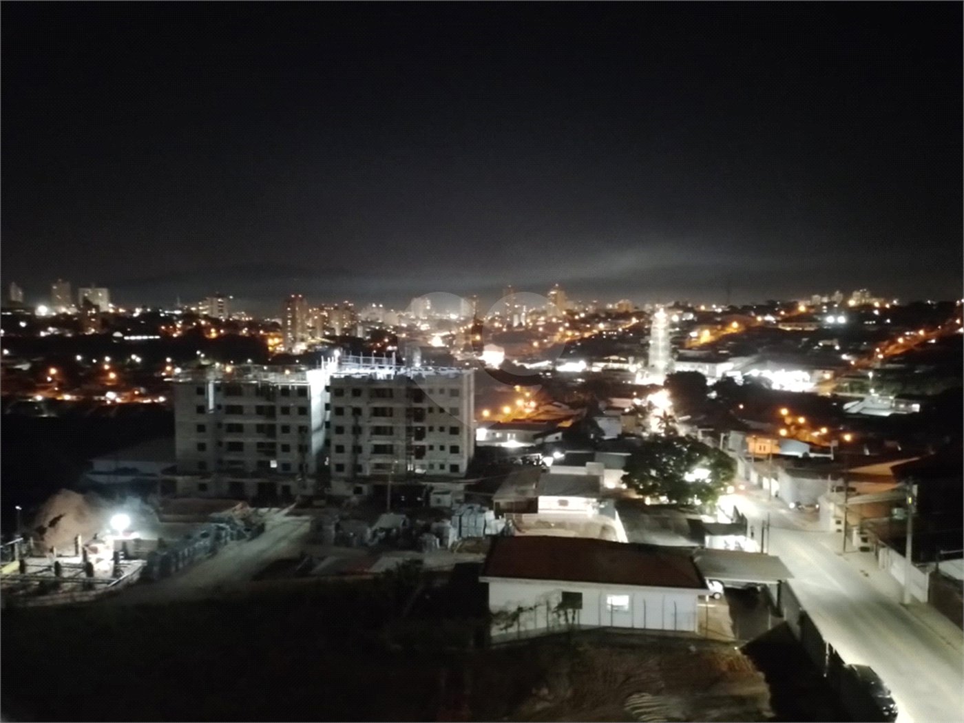 Apartamento à venda com 2 quartos, sendo 1 suíte,  em Mogi Moderno, Mogi das Cruzes, SP