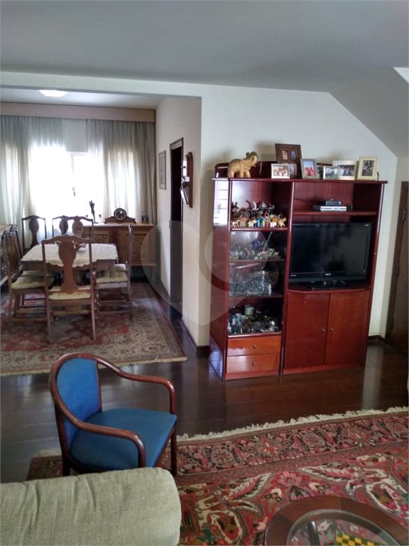 Casa à venda com 4 quartos, sendo 1 suíte, em Alto da Lapa, São Paulo, SP