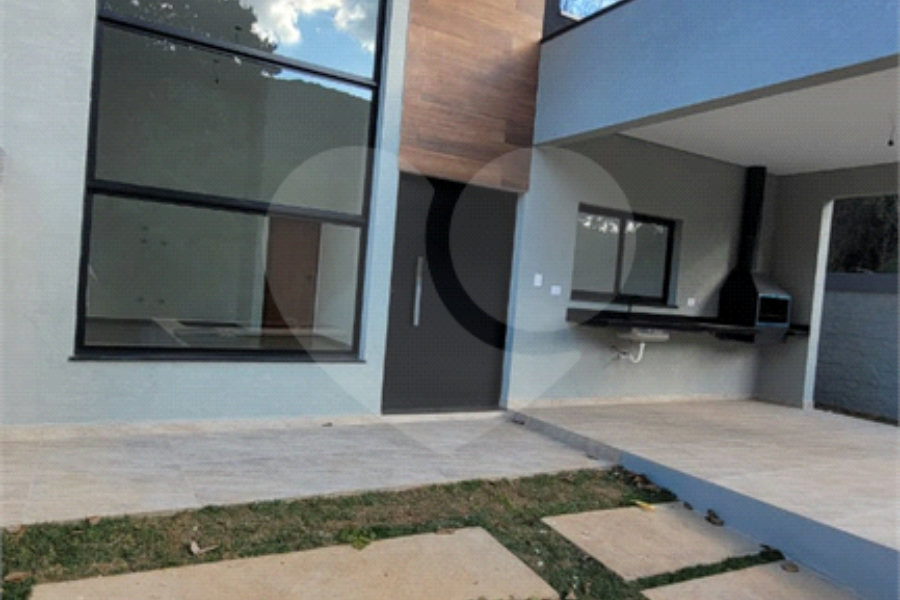 Casa Térrea à venda com 3 quartos, sendo 1 suíte,  em Pedra Vermelha (terra Preta), Mairiporã, SP