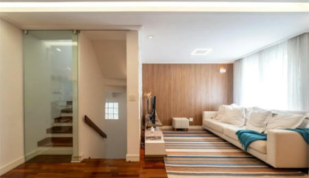 Casa à venda com 4 quartos, sendo 2 suítes,  no condomínio Melbourne Residence, São Paulo - SP