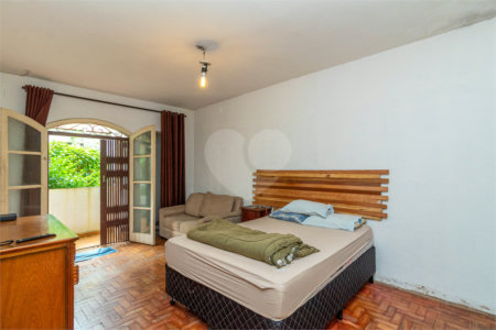 Casa Térrea à venda com 4 quartos, sendo 1 suíte, em Parque Jabaquara, São Paulo, SP