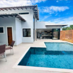 Casa à venda com 6 quartos, sendo 4 suítes,  em Caravelas, Armação dos Búzios, RJ