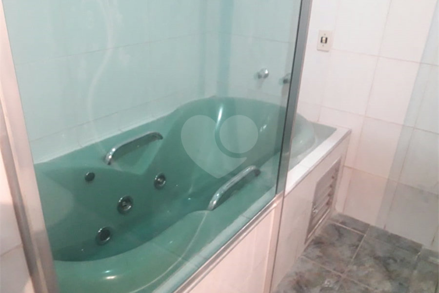 Sobrado à venda com 4 quartos, sendo 1 suíte, em Jaçanã, São Paulo, SP