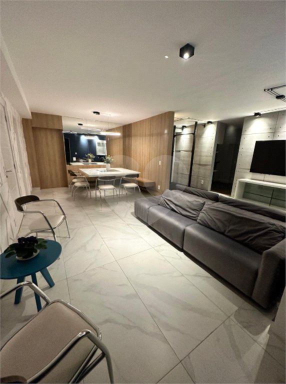 Apartamento à venda com 3 quartos, sendo 1 suíte,  em Jardim Vazani, São Paulo, SP