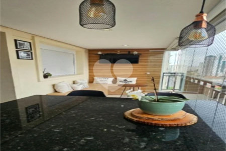 Apartamento à venda com 3 quartos, sendo 1 suíte,  em Vila Regente Feijó, São Paulo, SP