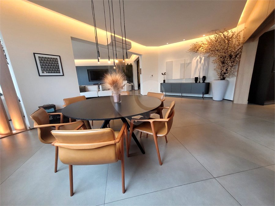 Apartamento à venda com 4 quartos, sendo 1 suíte,  em Ipanema, Rio de Janeiro, RJ