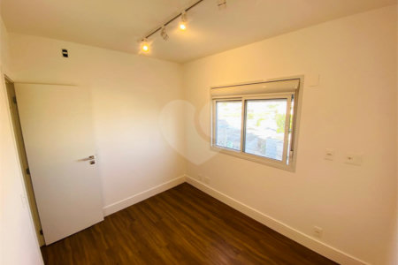 Apartamento à venda ou para alugar com 3 quartos, sendo 1 suíte,  em Vila Mogilar, Mogi das Cruzes, SP