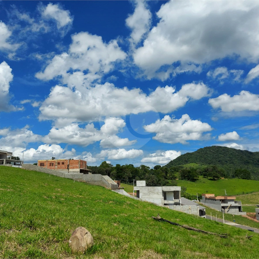 Terreno à venda no condomínio Greenfild, Atibaia - SP