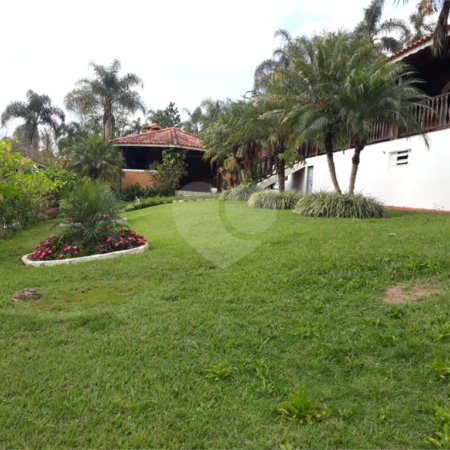 Chácara à venda com 4 quartos, sendo 2 suítes, em Jardim Conceição, São Roque, SP