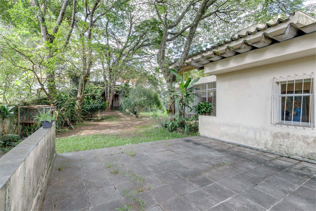 Casa à venda com 4 quartos, sendo 3 suítes, em Jardim Marajoara, São Paulo, SP