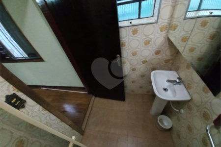 Casa à venda com 4 quartos, sendo 2 suítes,  em Parque Esmeralda, São Paulo, SP