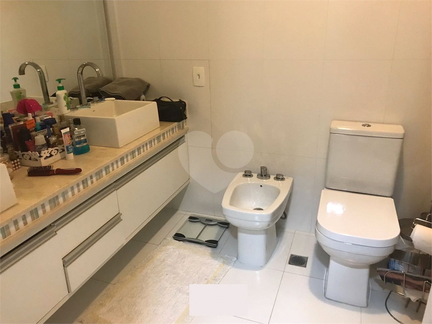 Casa à venda com 5 suítes no condomínio Jardim São Felipe, Atibaia - SP