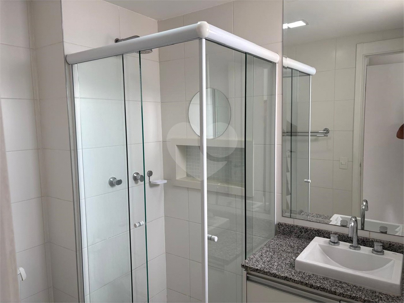 Apartamento à venda com 2 quartos, sendo 1 suíte, em Santo Amaro, São Paulo, SP