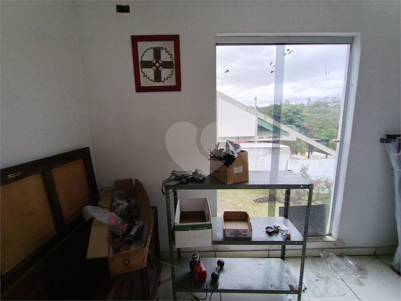 Casa à venda com 4 quartos, sendo 3 suítes, no condomínio Rancho Dirce, Sorocaba - SP