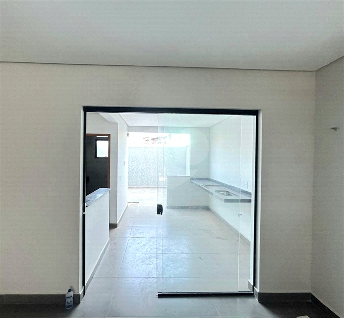 Casa à venda com 3 quartos, sendo 1 suíte, em Wanel Ville, Sorocaba, SP