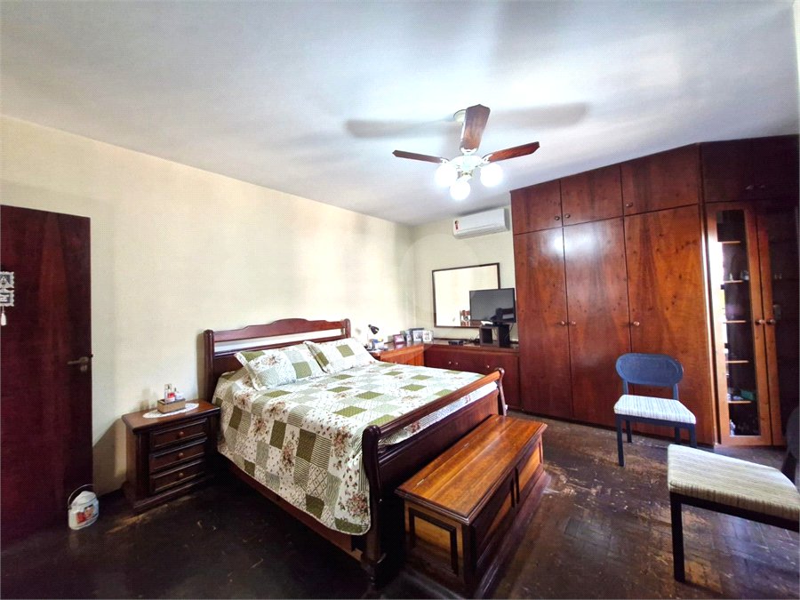 Casa à venda com 4 quartos, sendo 1 suíte, em Alto da Boa Vista, São Paulo, SP