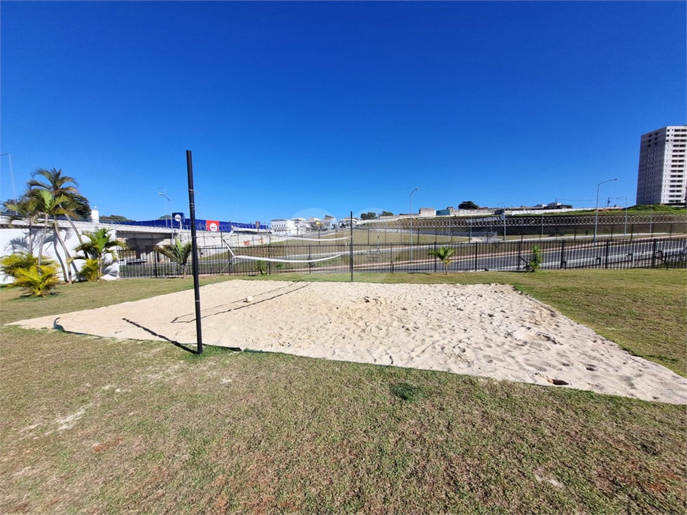 Casa à venda com 2 suítes no condomínio Residencial Américo Figueiredo, Sorocaba - SP