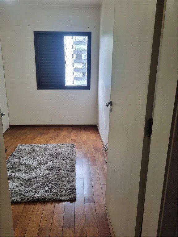 Apartamento à venda com 3 quartos, sendo 1 suíte, em Jardim Londrina, São Paulo, SP