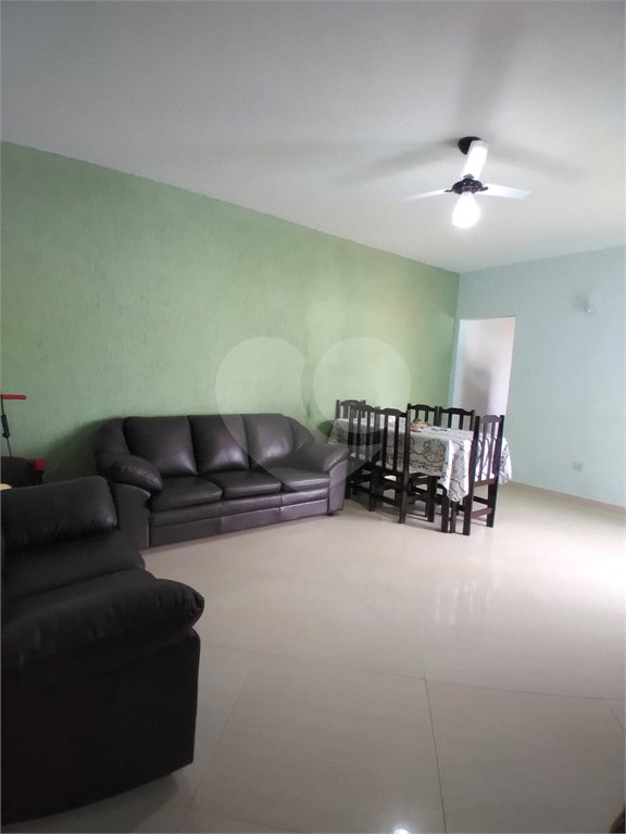 Casa Térrea à venda com 3 suítes em Loty, Itanhaém, SP