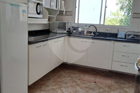 Apartamento à venda com 2 quartos em Despraiado, Cuiabá, MT