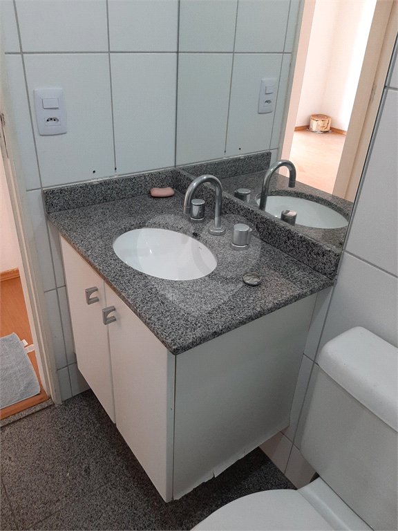 Apartamento à venda ou para alugar com 3 quartos, sendo 1 suíte,  em Vila Suzana, São Paulo, SP