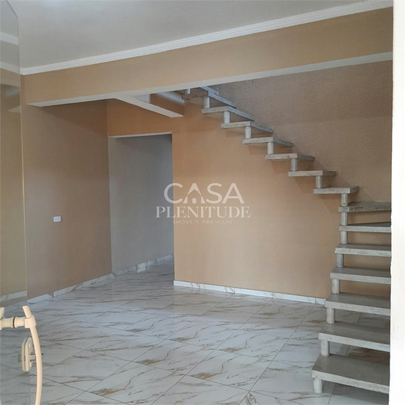 Sobrado à venda com 2 quartos, sendo 1 suíte, em Jardim dos Pássaros, Sorocaba, SP
