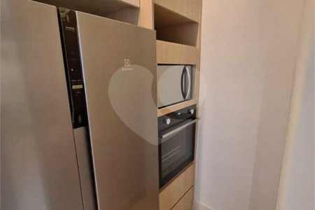 Apartamento à venda com 3 quartos, sendo 1 suíte, em Itaim Bibi, São Paulo, SP
