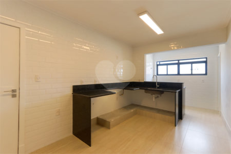 Apartamento à venda com 3 quartos, sendo 1 suíte, em Perdizes, São Paulo, SP