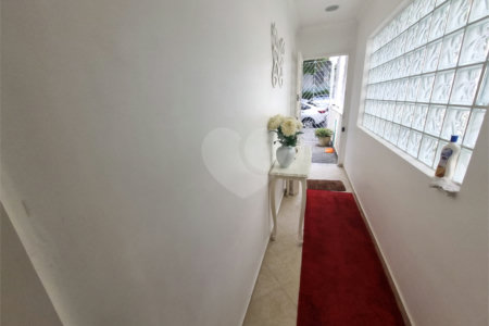 Casa à venda com 4 quartos, sendo 1 suíte,  em Vila Clementino, São Paulo, SP